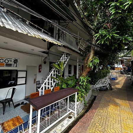 Coco'S Guest House Phi Phi Don Exterior photo