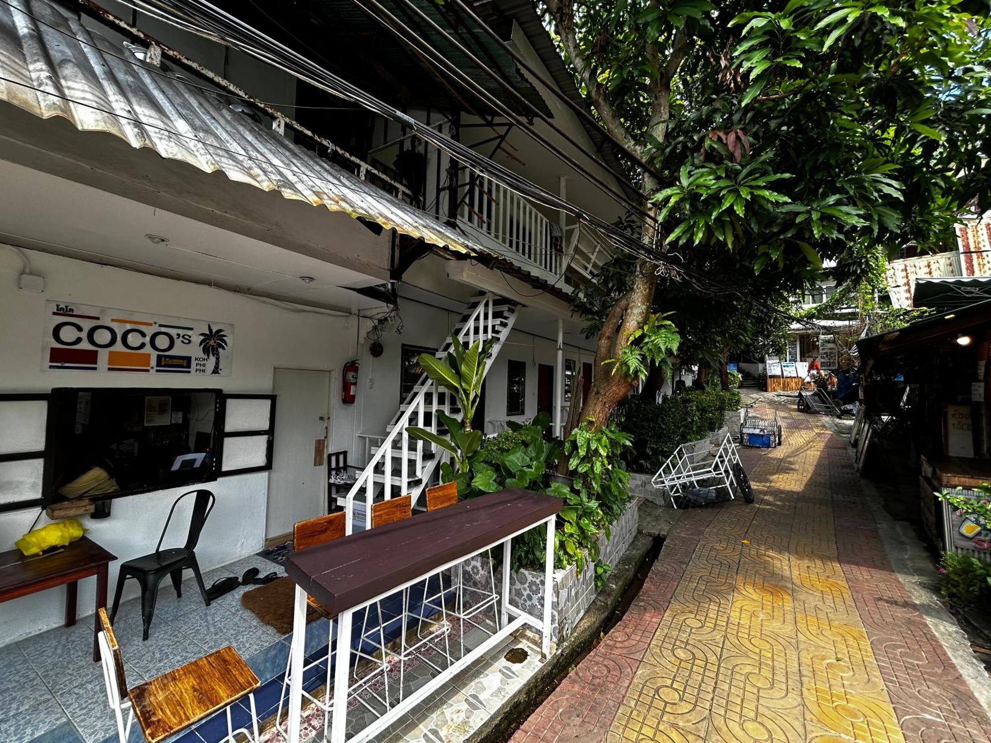 Coco'S Guest House Phi Phi Don Exterior photo