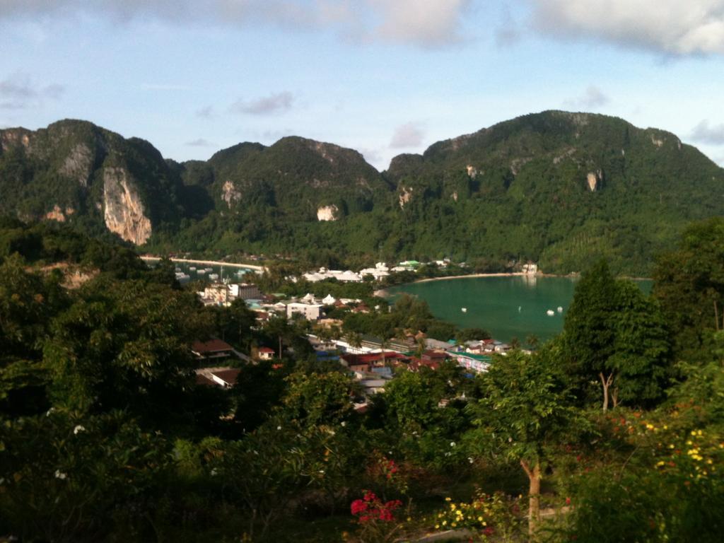 Coco'S Guest House Phi Phi Don Exterior photo